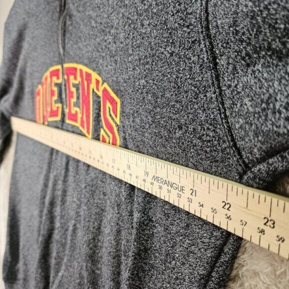 Queen's University Sweatshirt Gray 1/4 Zip Made in Canada Long Sleeve Mens Sz M - Picture 4 of 10
